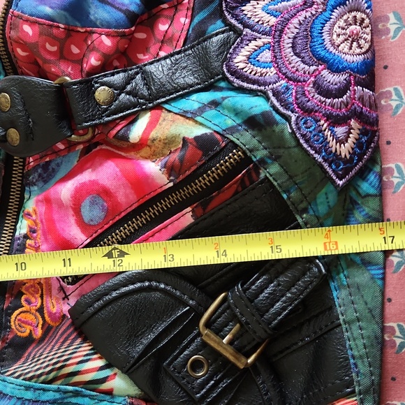 Shoulder Bag - Picture 7 of 7